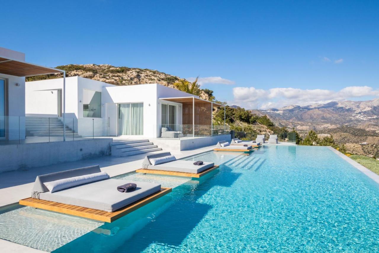 Istia Luxury Villas Kárpatos Exterior foto