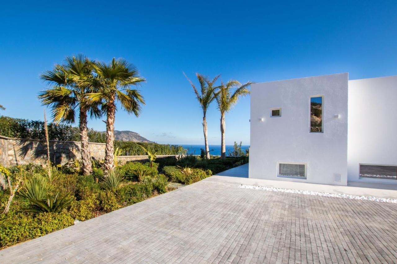 Istia Luxury Villas Kárpatos Exterior foto